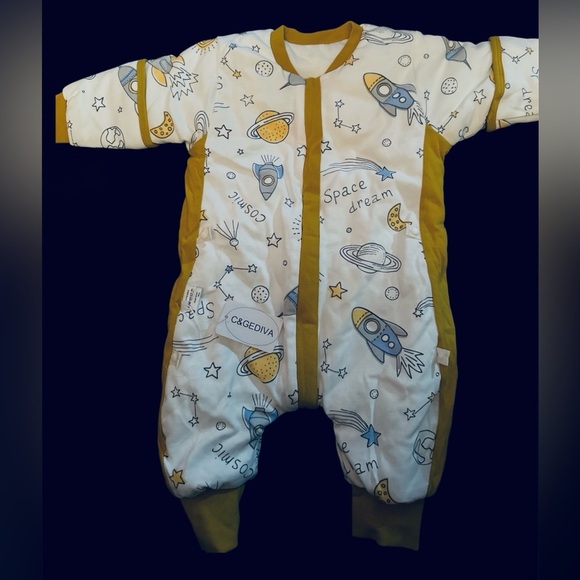 NWT- Space Themed Baby Sleeping bag w/ Feet. - Picture 2 of 2